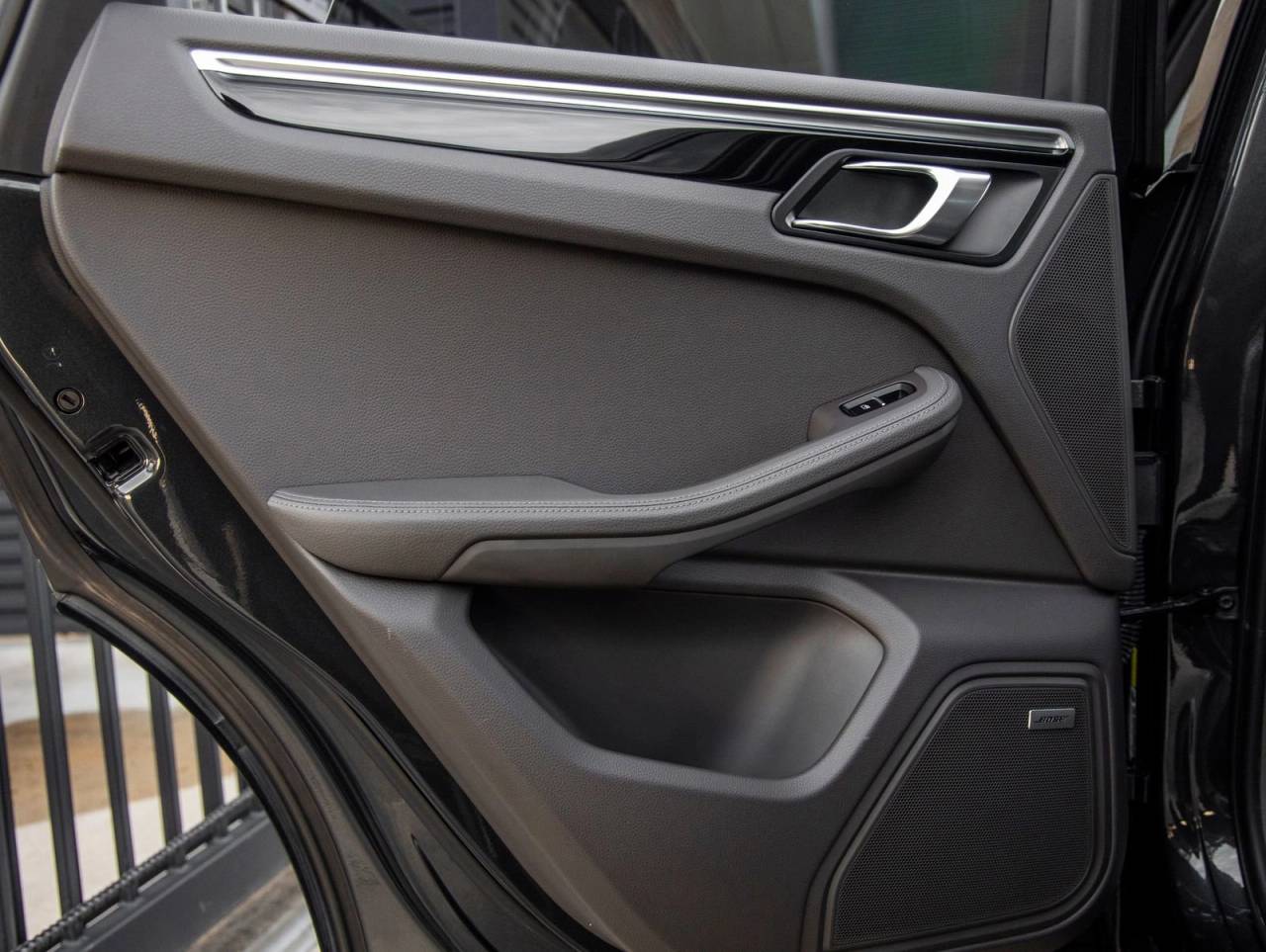 2022 Porsche Macan AWD