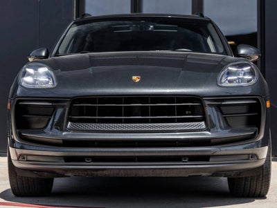 2022 Porsche Macan AWD