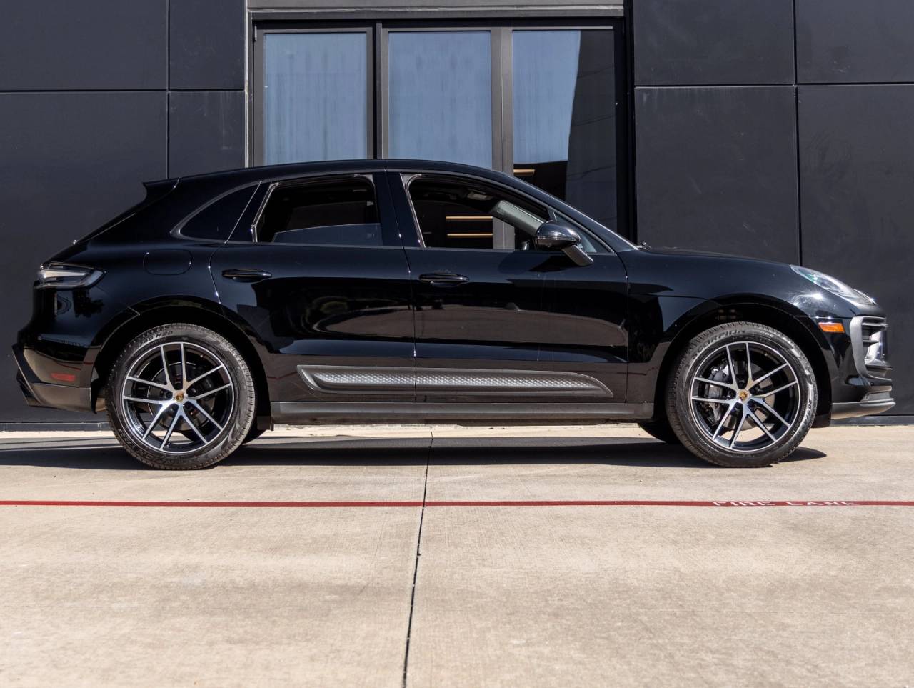 2023 Porsche Macan Macan