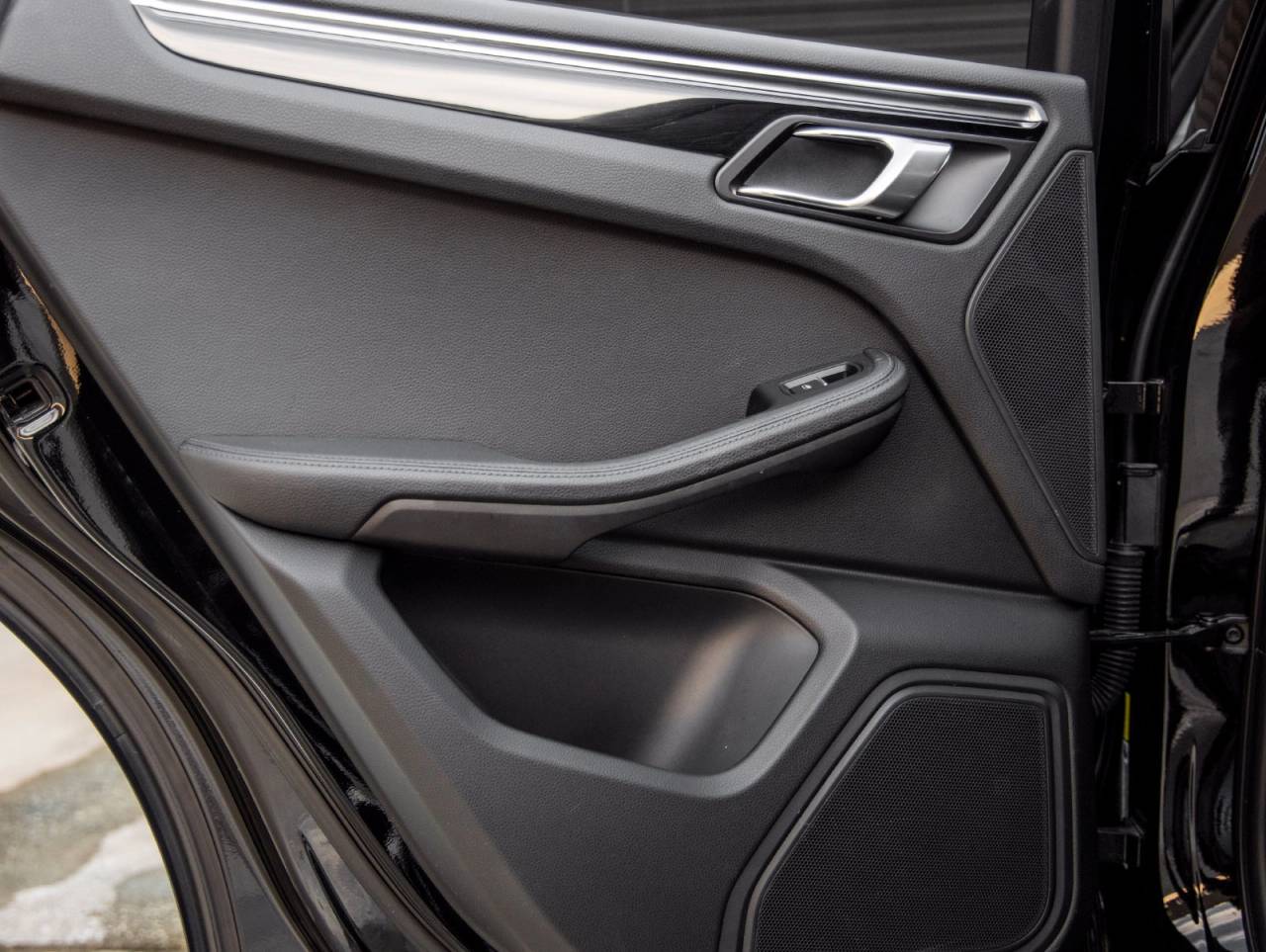 2023 Porsche Macan Macan