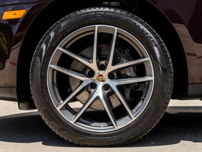 2023 Porsche Macan AWD