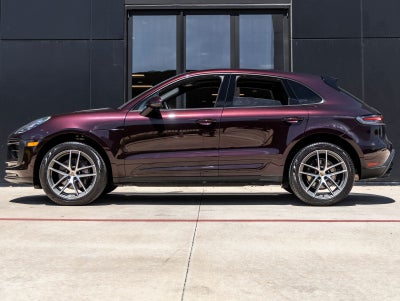 2023 Porsche Macan AWD