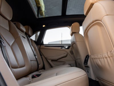 2023 Porsche Macan AWD