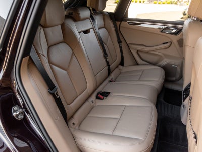 2023 Porsche Macan AWD