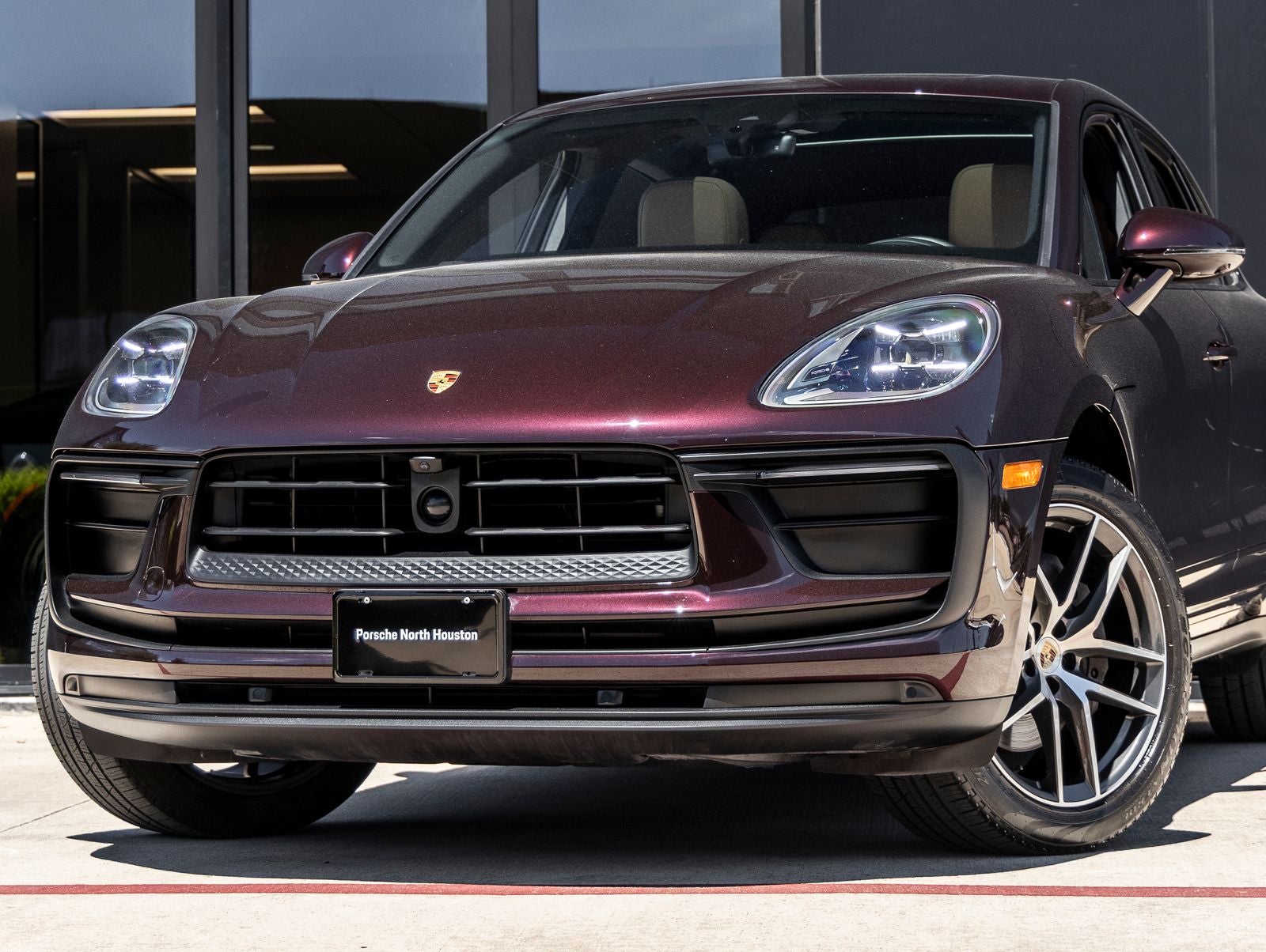 2023 Porsche Macan AWD