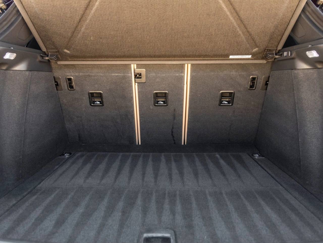 2023 Porsche Macan AWD