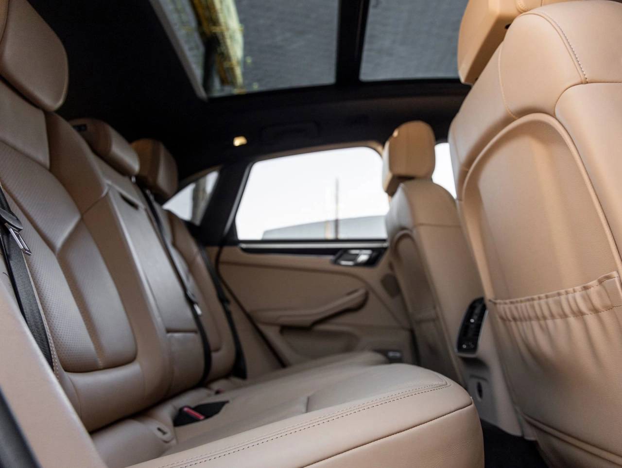 2023 Porsche Macan AWD