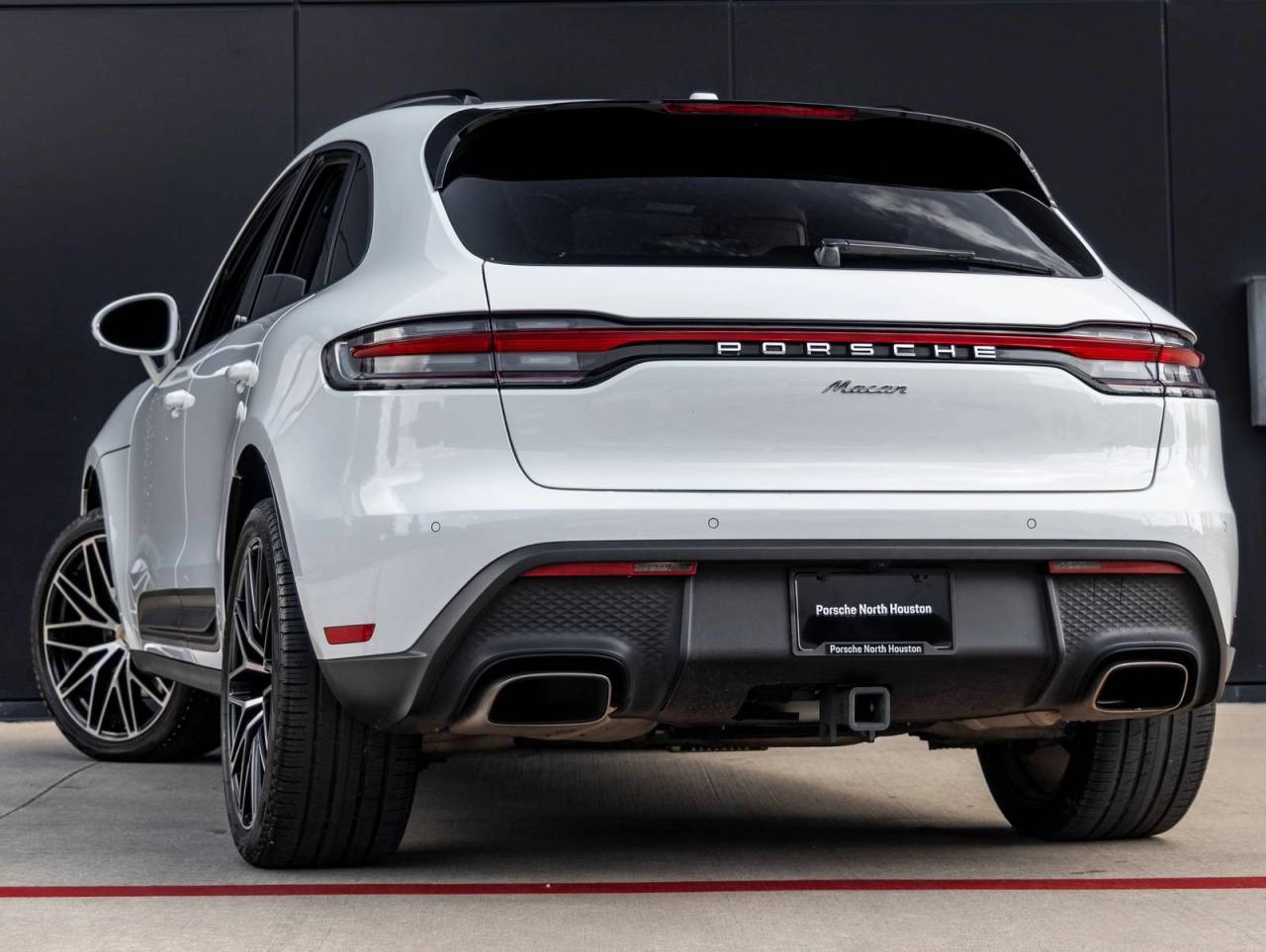 2024 Porsche Macan Macan (MY24)