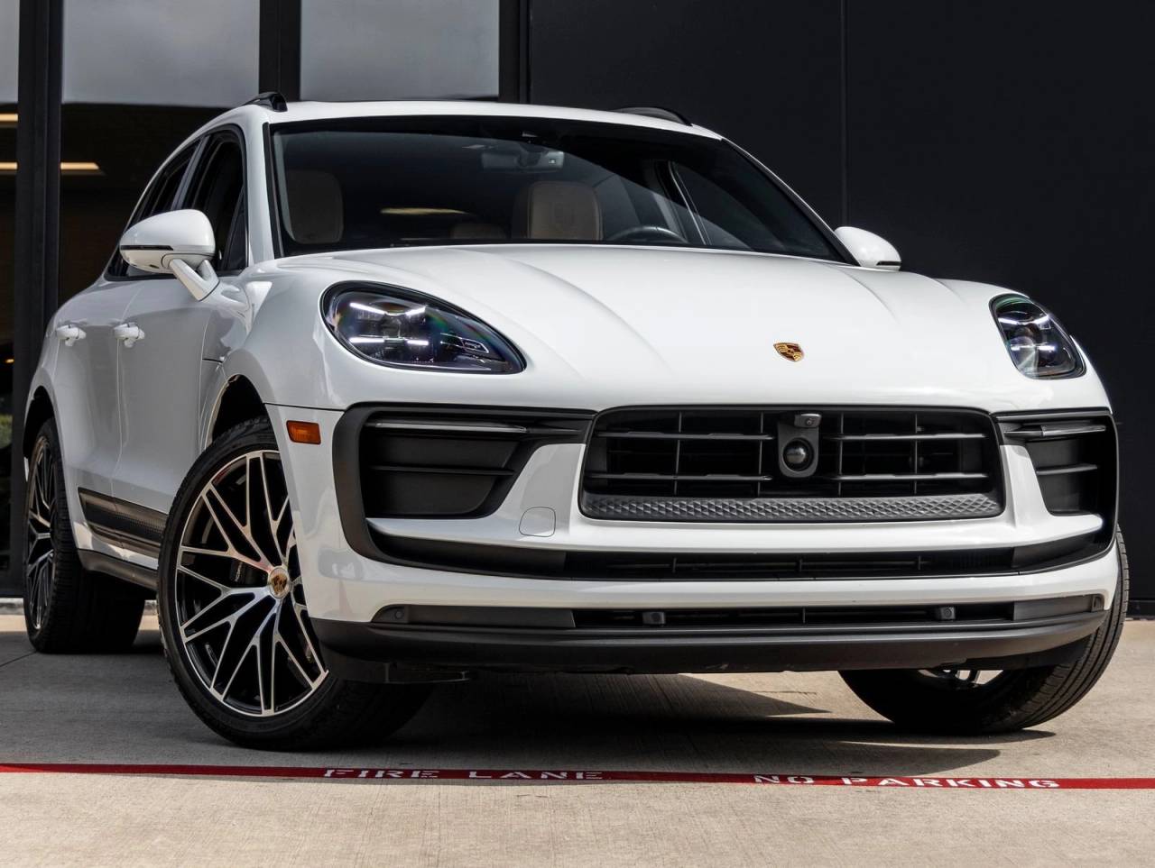 2024 Porsche Macan Macan (MY24)