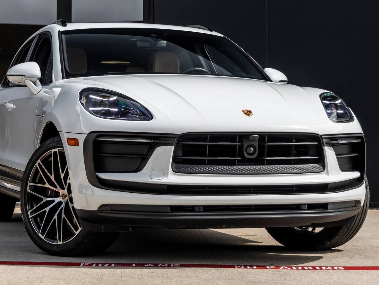 2024 Porsche Macan Macan (MY24)