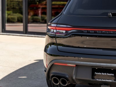 2024 Porsche Macan Base