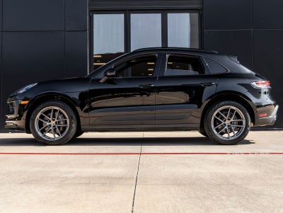 2024 Porsche Macan Base