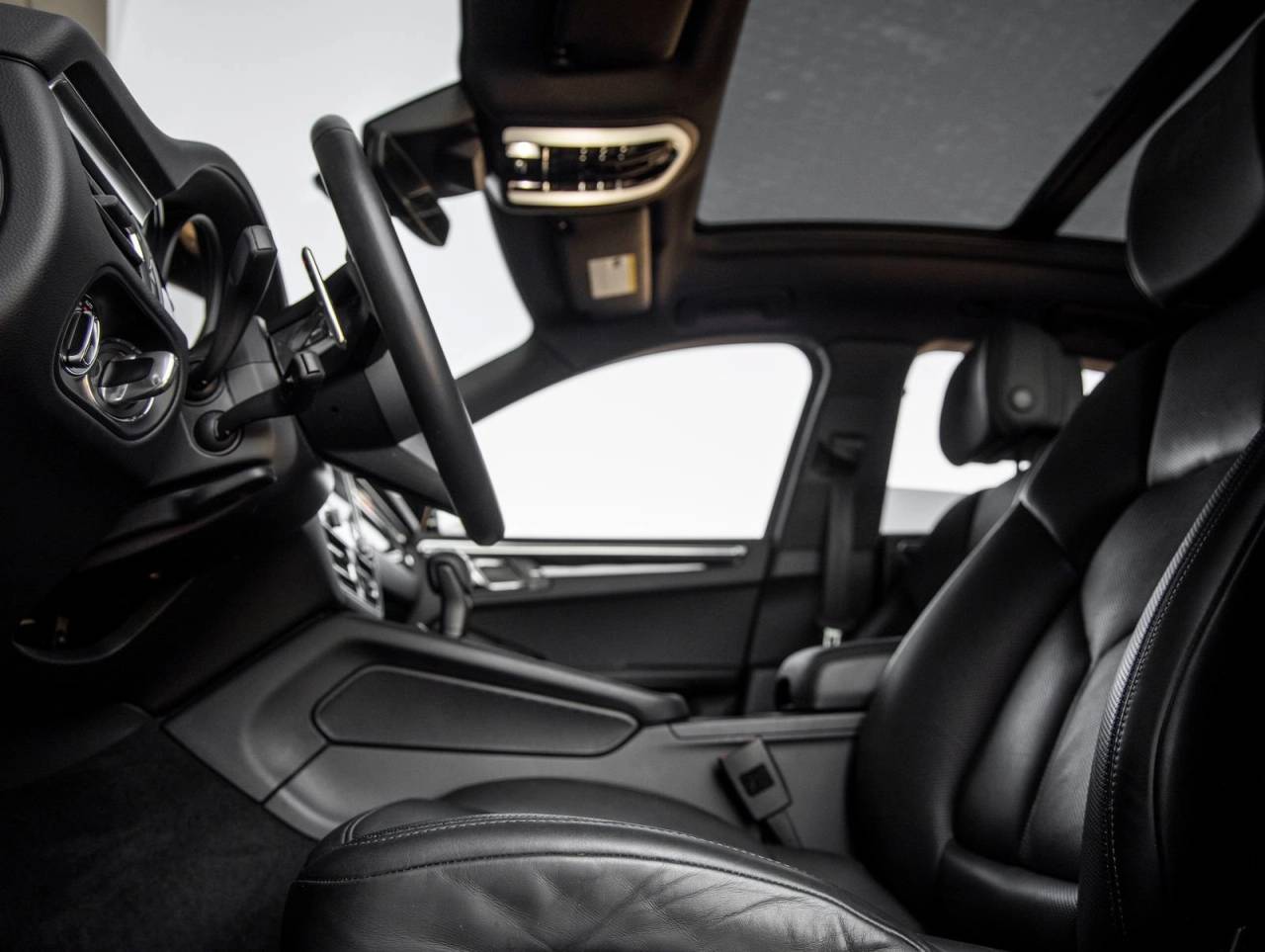 2024 Porsche Macan Macan (MY24)