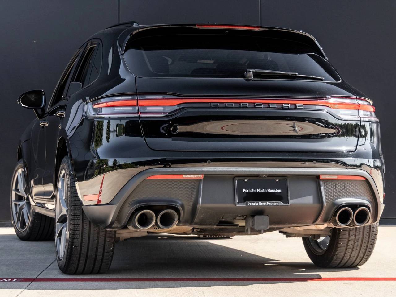 2024 Porsche Macan Macan (MY24)