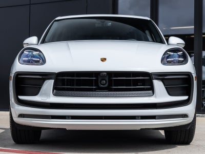 2025 Porsche Macan AWD
