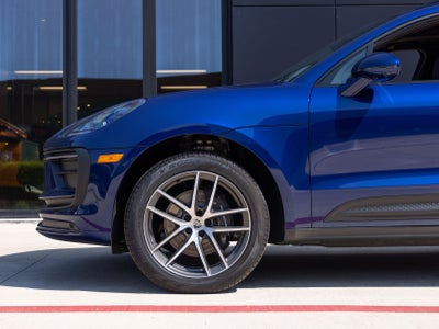 2025 Porsche Macan AWD