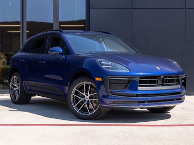 2025 Porsche Macan AWD