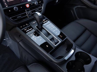 2025 Porsche Macan Macan