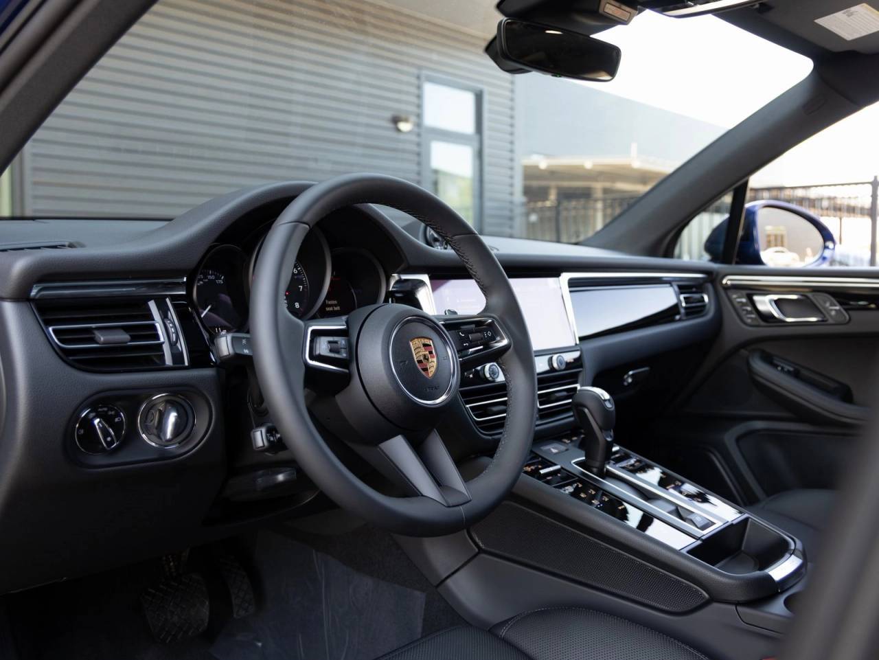 2025 Porsche Macan Macan