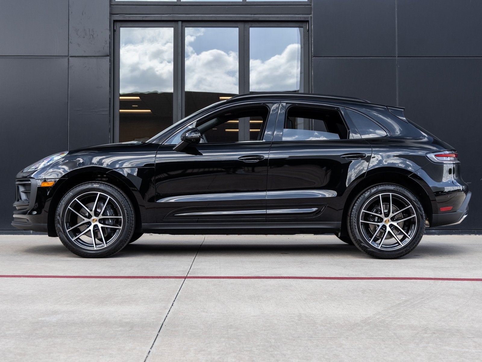 2026 Porsche Macan Macan