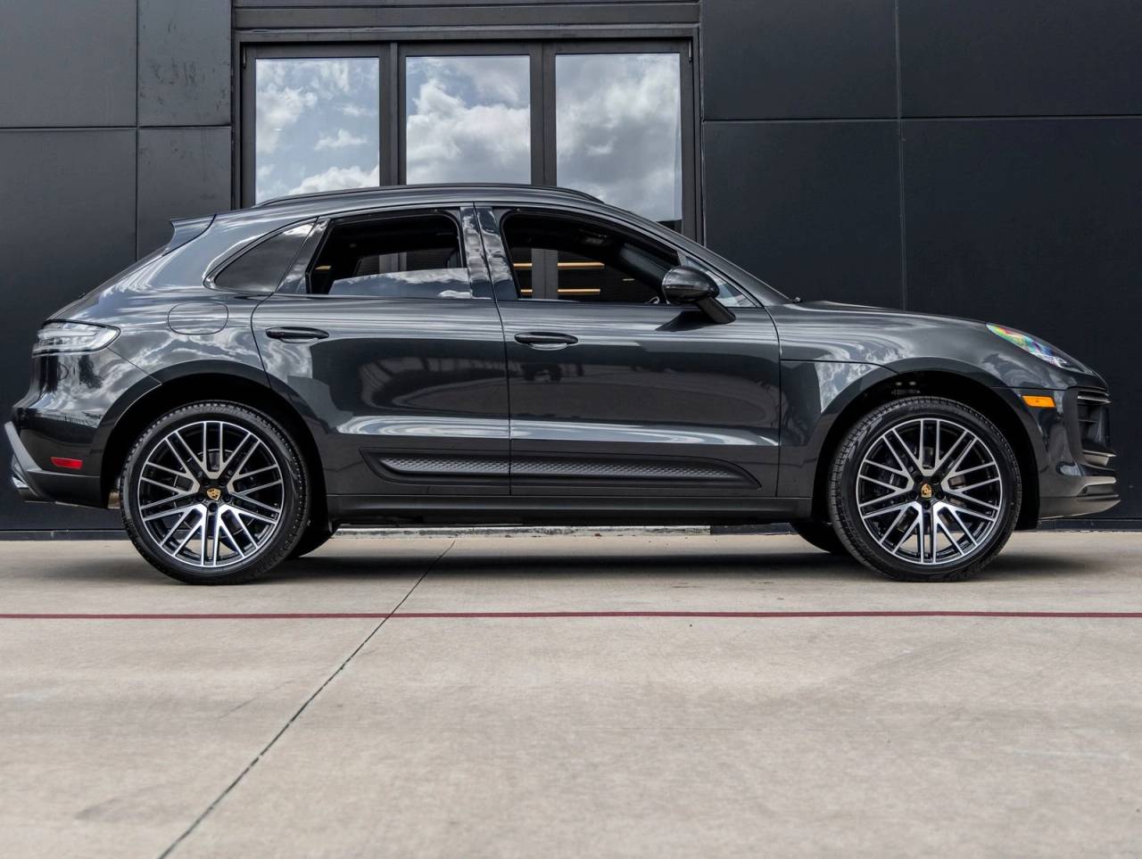 2026 Porsche Macan Macan