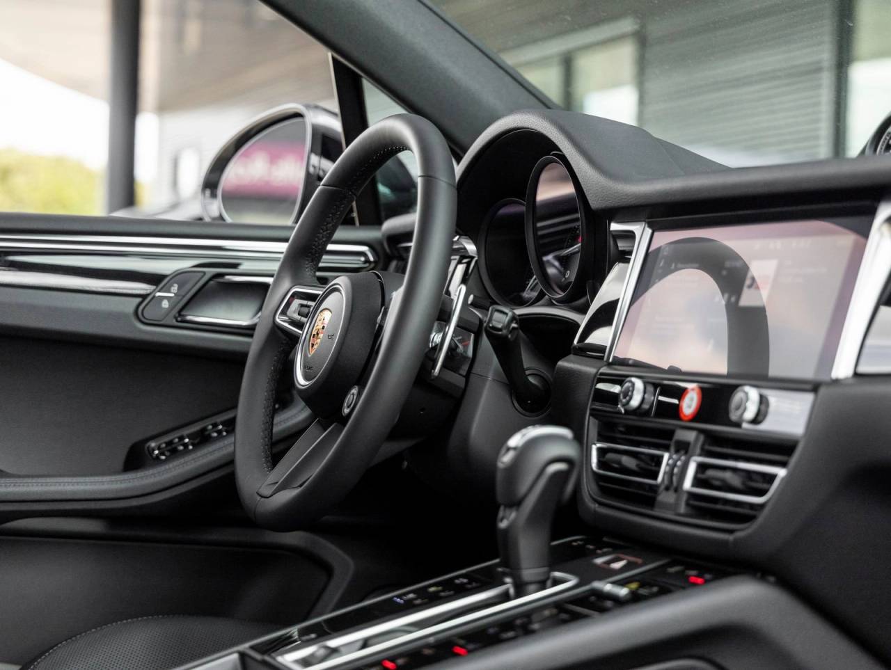 2026 Porsche Macan Macan