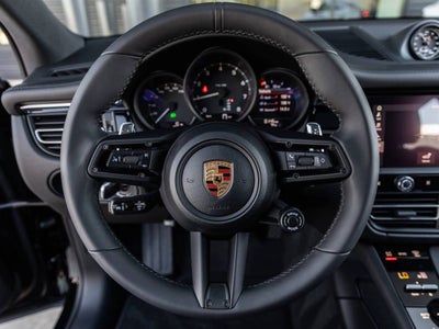 2026 Porsche Macan Macan