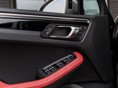 2026 Porsche Macan Macan T