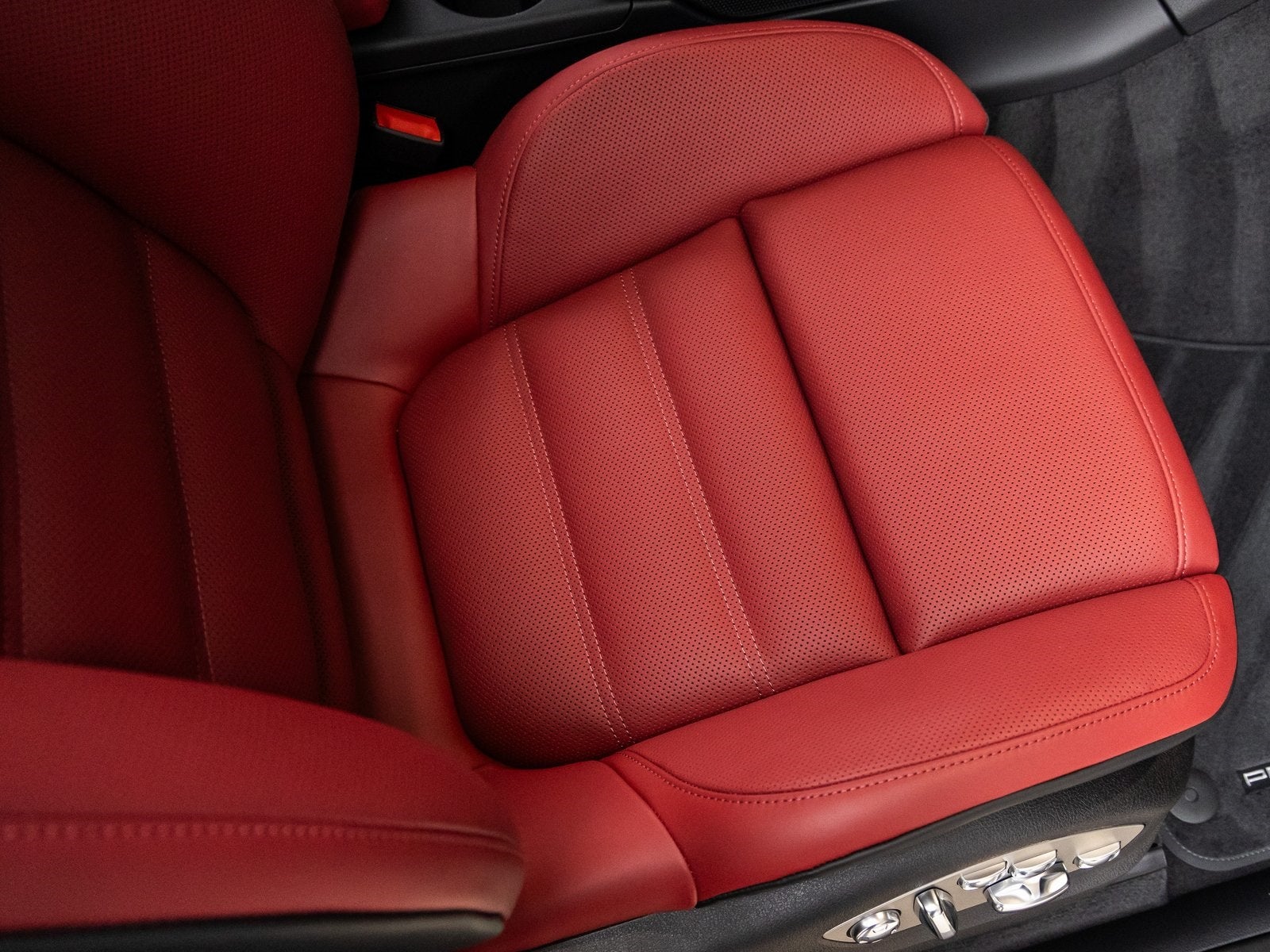 2026 Porsche Macan Macan T