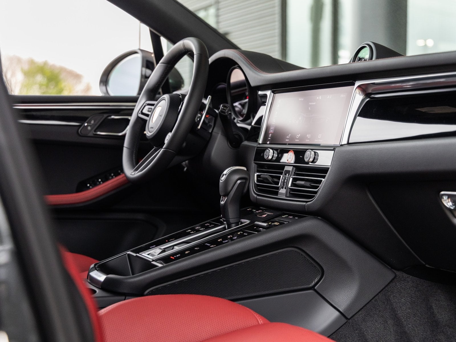 2026 Porsche Macan Macan T