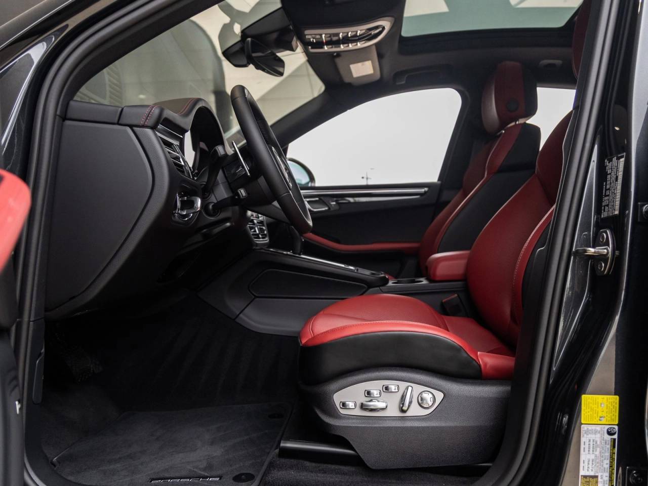 2026 Porsche Macan Macan T