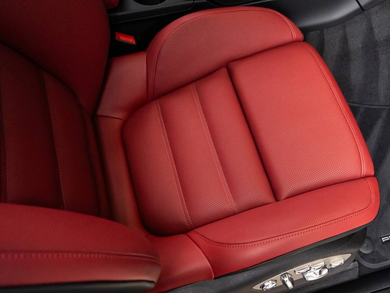 2026 Porsche Macan Macan T