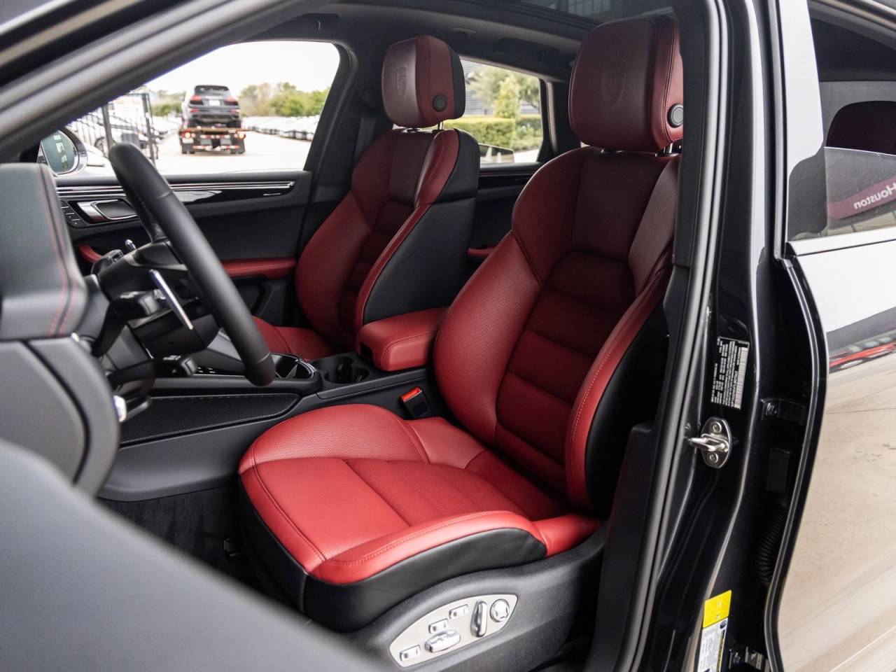 2026 Porsche Macan Macan T