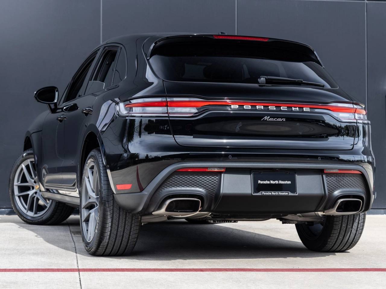 2026 Porsche Macan Macan