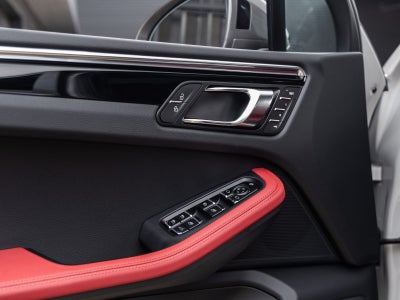 2026 Porsche Macan T