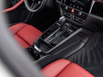 2026 Porsche Macan T