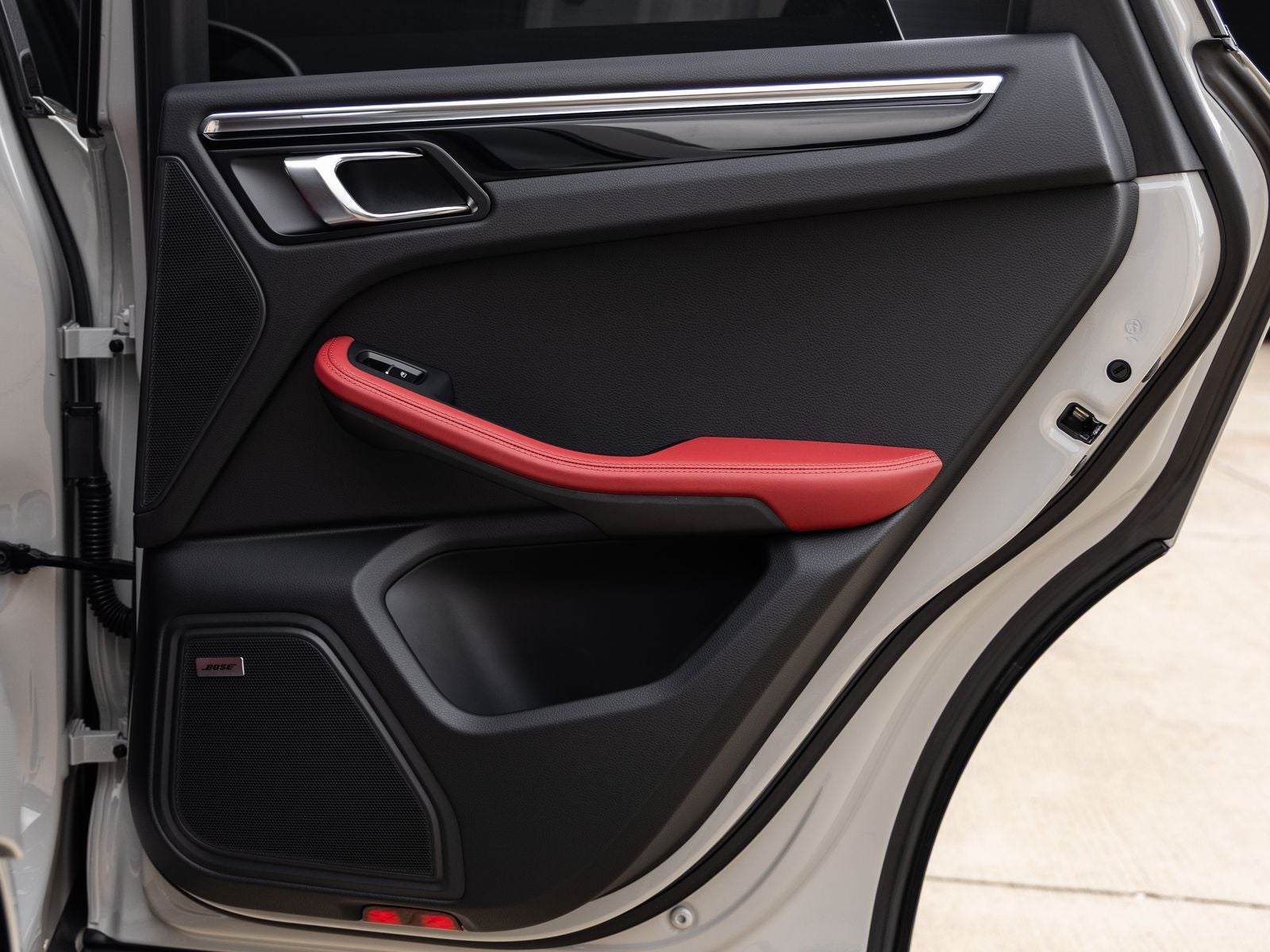 2026 Porsche Macan T