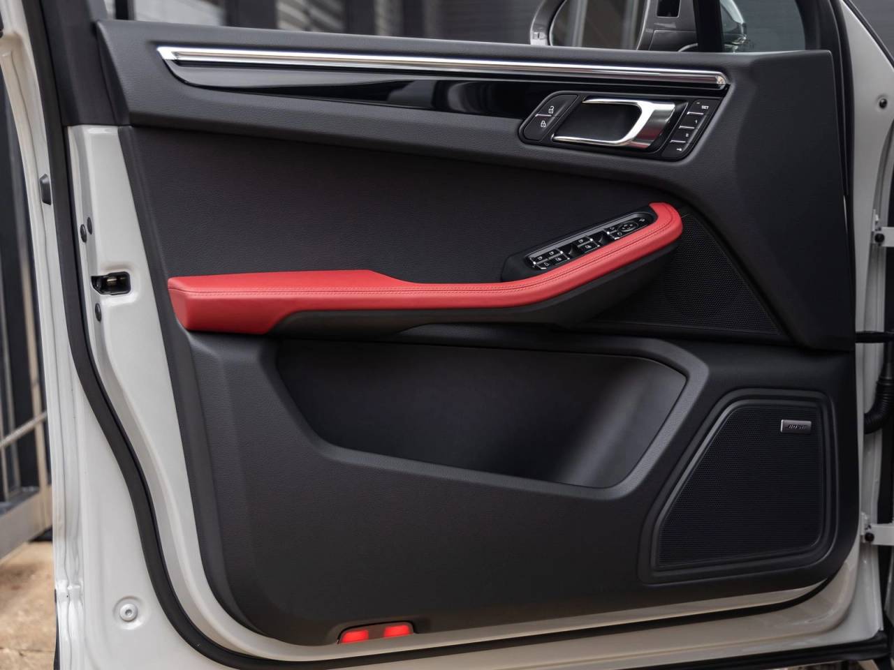 2026 Porsche Macan T