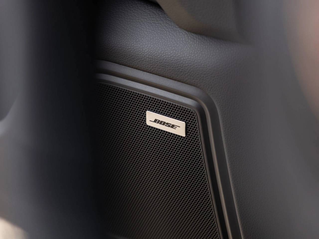 2026 Porsche Macan T