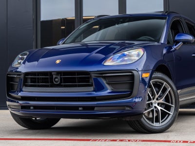 2026 Porsche Macan AWD