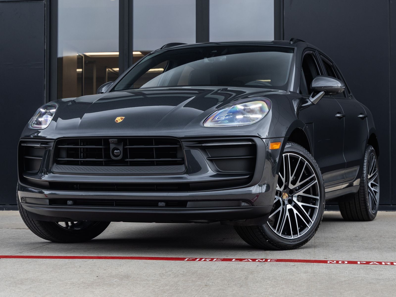 2026 Porsche Macan AWD