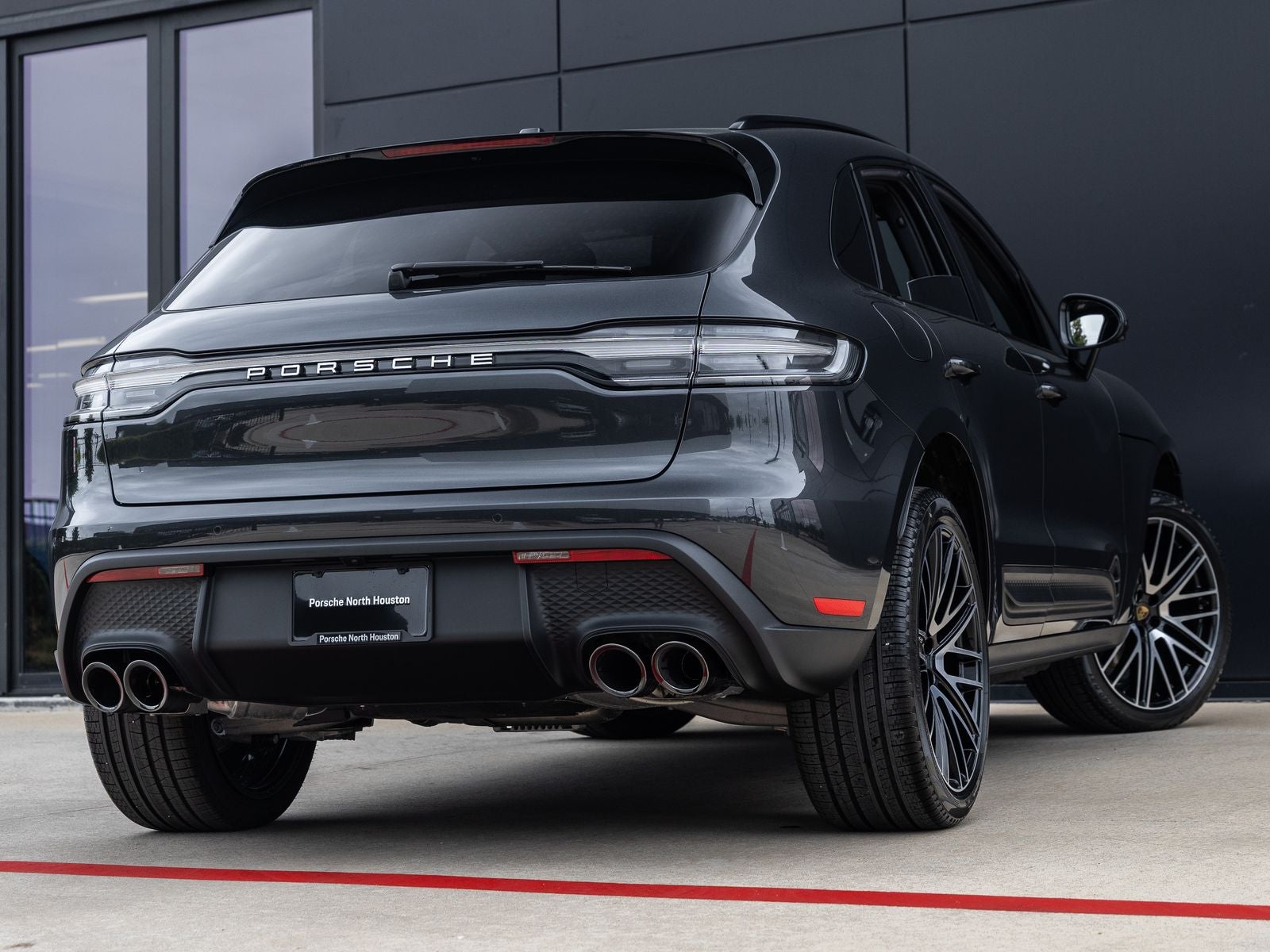2026 Porsche Macan AWD