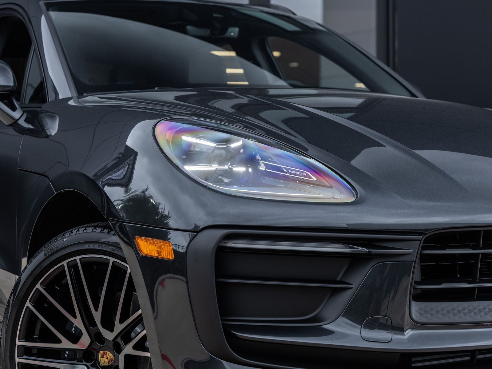 2026 Porsche Macan AWD