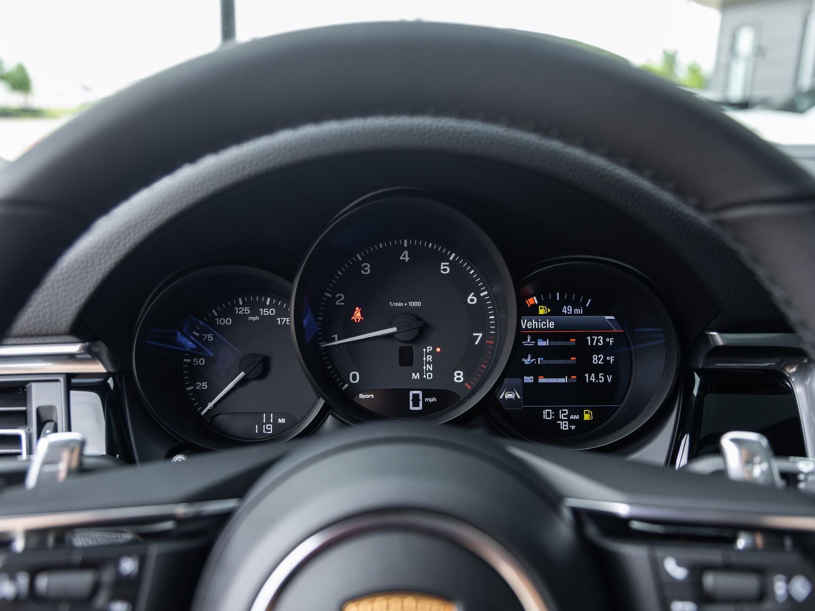 2026 Porsche Macan AWD