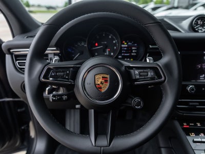 2026 Porsche Macan AWD