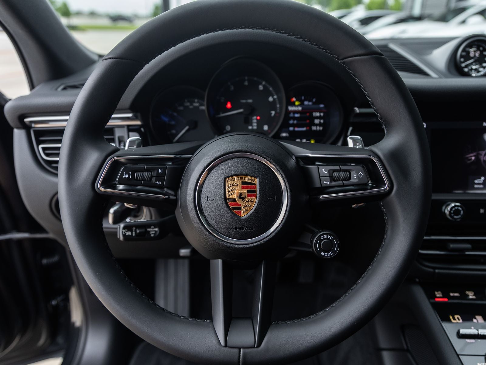 2026 Porsche Macan AWD