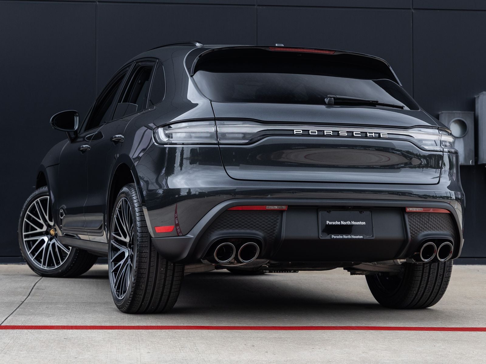 2026 Porsche Macan AWD