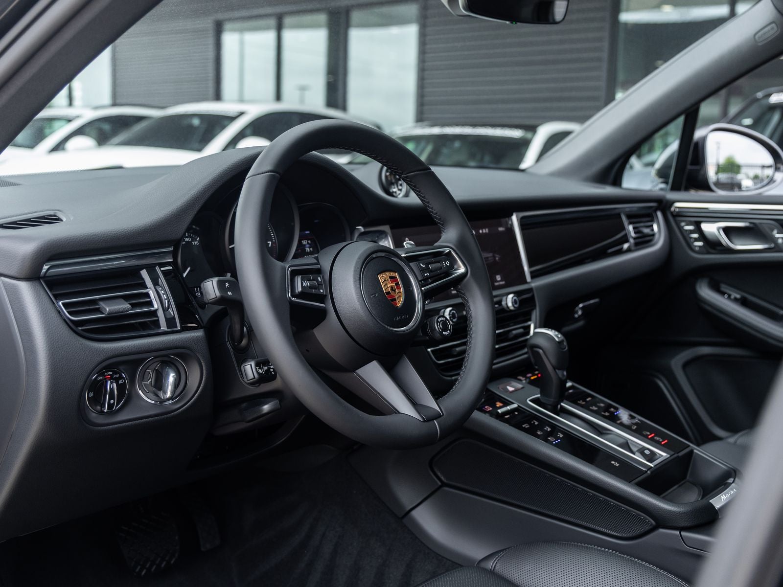 2026 Porsche Macan AWD