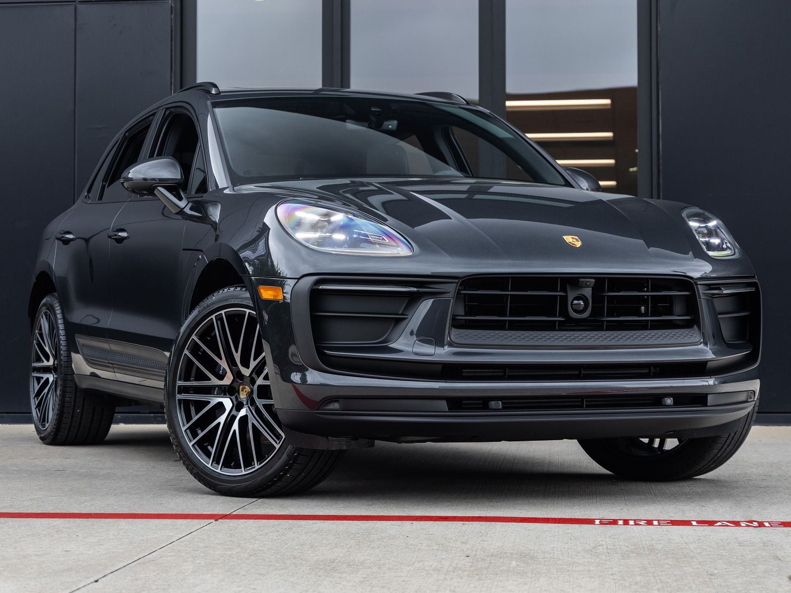 2026 Porsche Macan AWD