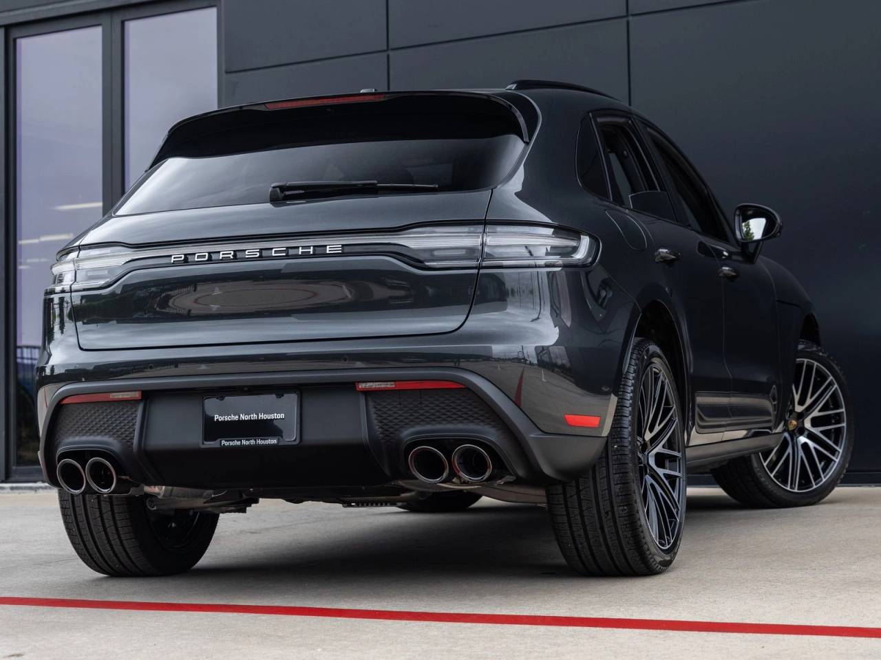 2026 Porsche Macan AWD